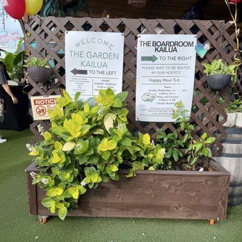 The Garden at Boardroom  - the garden or the boardroom - Beer Gardens Near Me - Kailua, Hawaii