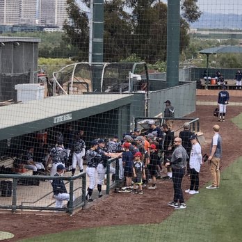 Anteater Ballpark - Our little league meeting the team and getting autographs from the dugout. - Stadiums & Arenas Near Me - Irvine, California