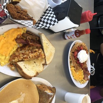 Beeps Fast Food - Pancakes French Toast potatoes eggs chicken strips Toast Belgian Waffle Deluxe - Fast Food Near Me - Van Nuys, California