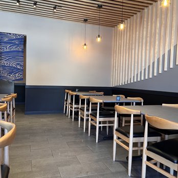Eighty-Eight Sushi & Ramen - Indoor - Sushi Bars Near Me - Mountain View, California Eighty-Eight Sushi & Ramen - Indoor - Sushi Bars Near Me - Mountain View, California