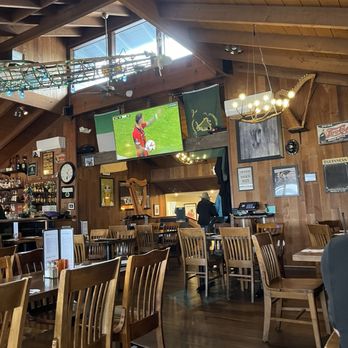 The White Horse Pub - Bar - Irish Near Me - Eastsound, Washington