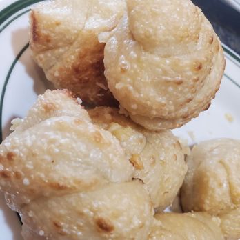 Carmines Pizza & Pasta - Garlic knots - Pizza Near Me - Lone Tree, Colorado