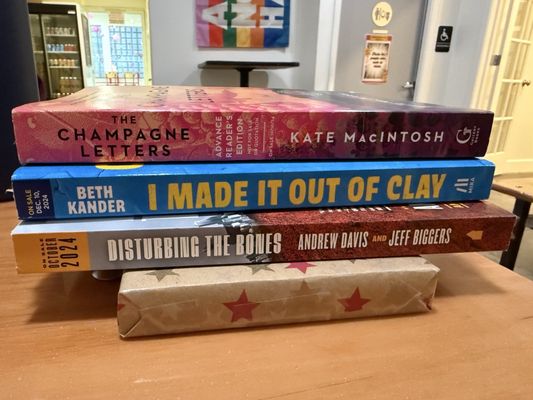 Magic City Books by null