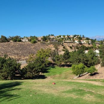 Cresta Verde Golf Course - Huge narrow elevation drops - Golf Near Me - Corona, California
