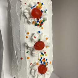 Cookies and cream fudge log cake