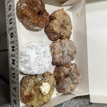 Parlor Doughnuts - Half dozen donuts... yum! - Donuts Near Me - Berwyn, Pennsylvania Parlor Doughnuts - Half dozen donuts... yum! - Donuts Near Me - Berwyn, Pennsylvania