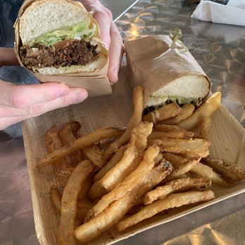 The Anchor - The boathouse burger & fries - Cocktail Bars Near Me - Madisonville, Louisiana The Anchor - The boathouse burger & fries - Cocktail Bars Near Me - Madisonville, Louisiana
