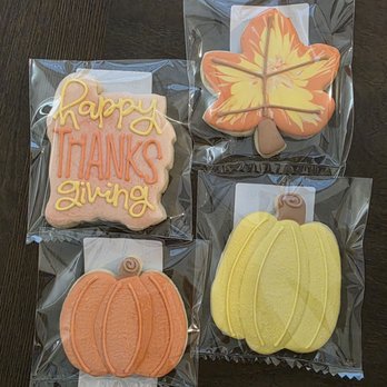 Whisk & A Spoon - Thanksgiving cookies - Bakeries Near Me Whisk & A Spoon - Thanksgiving cookies - Bakeries Near Me