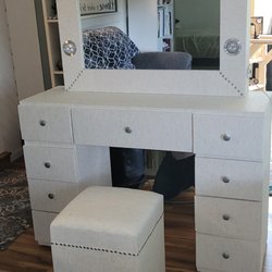 Armando's Furniture