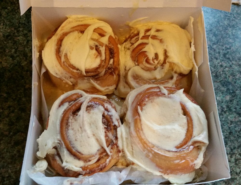 CINNABON Updated May 2024 95 N Moorland Rd, Brookfield, Wisconsin