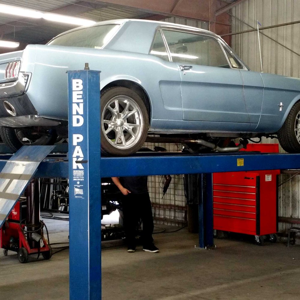 Gene's Muffler & Lara's Muffler - Large work space with ample lifts. - Auto Repair Near Me - Downey, California Gene's Muffler & Lara's Muffler - Large work space with ample lifts. - Auto Repair Near Me - Downey, California