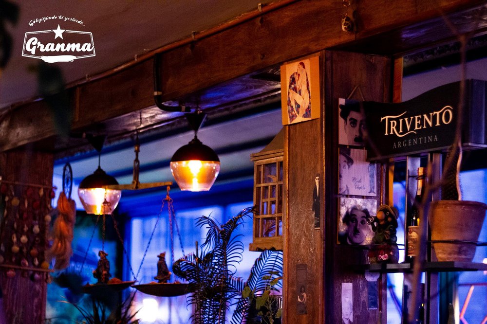 Granma Pub