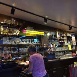 Elks Lodge - The bar in the lounge at the Sweet Home Elks Lodge
