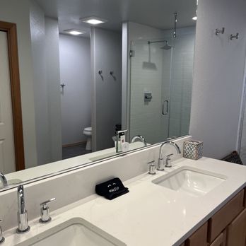 Made Clean by Mariana - Bathroom cleaning - Home Cleaning Near Me - Bend, Oregon Made Clean by Mariana - Bathroom cleaning - Home Cleaning Near Me - Bend, Oregon