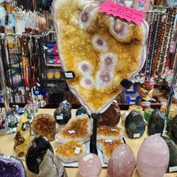 Safety Harbor Gifts and Jewelry - Beautiful Crystals and Gemstones.