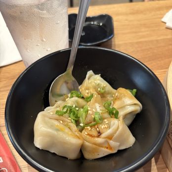 Dough Zone Dumpling House - Happy Valley - Chicken & Vegetable Wontons in Chili Sauce (6) 红油菜肉大馄饨 - Chinese Near Me - Happy Valley, Oregon Dough Zone Dumpling House - Happy Valley - Chicken & Vegetable Wontons in Chili Sauce (6) 红油菜肉大馄饨 - Chinese Near Me - Happy Valley, Oregon