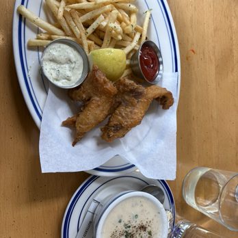 Popi's Oysterette - Fish and chips and a Cup of Clam Chowder - Seafood Near Me - San Francisco, California