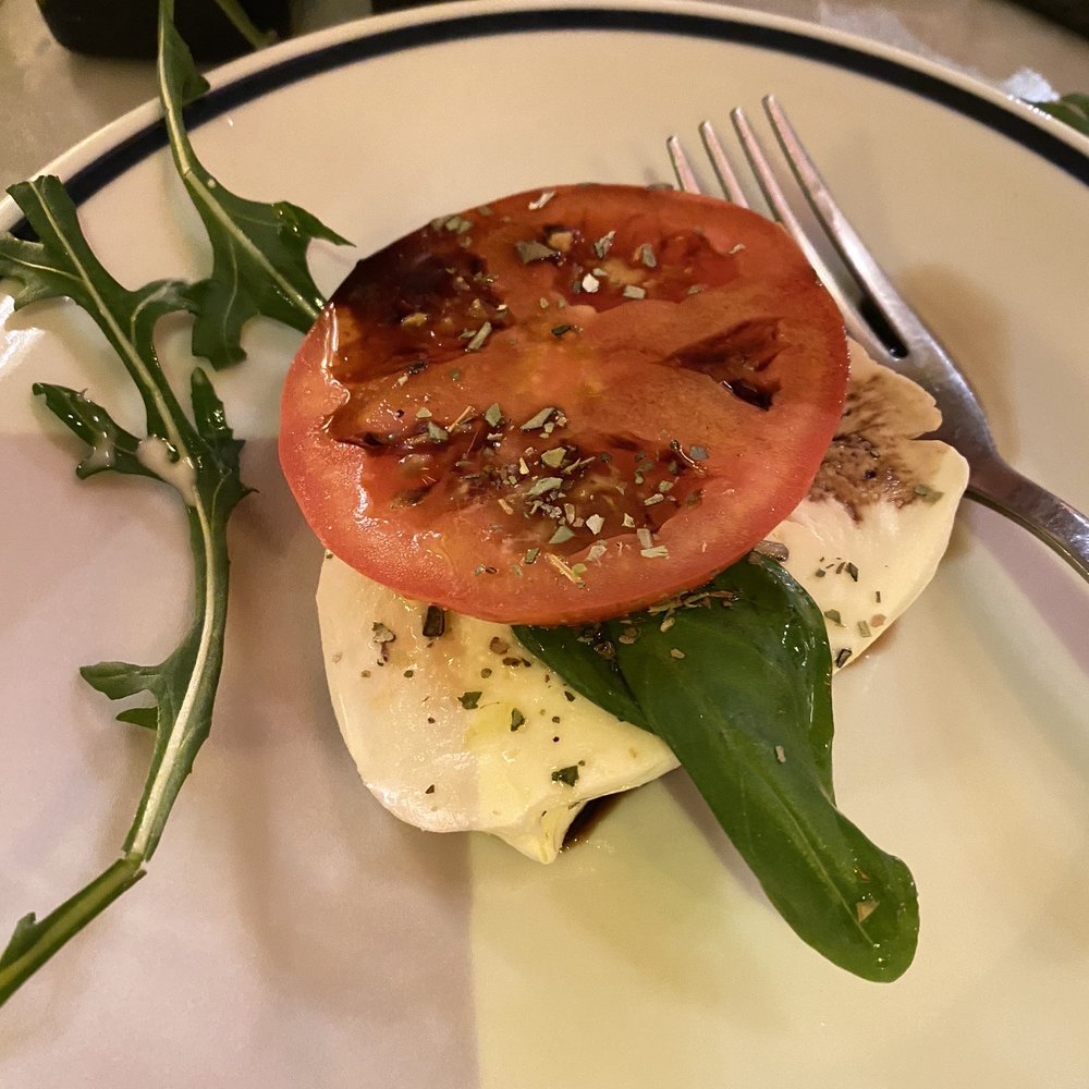 Mimi e Coco Trast - Yummy caprese - Italian Near Me - Rome, RM
