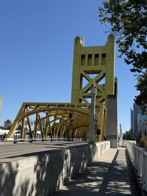Tower Bridge by null