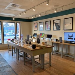 Graphite - Apple Premier Partner - Sales Floor