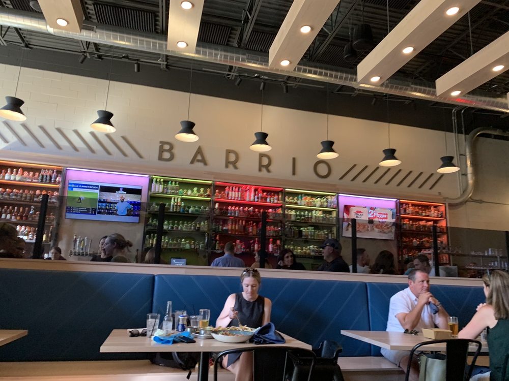 Barrio Cocina y Tequileria