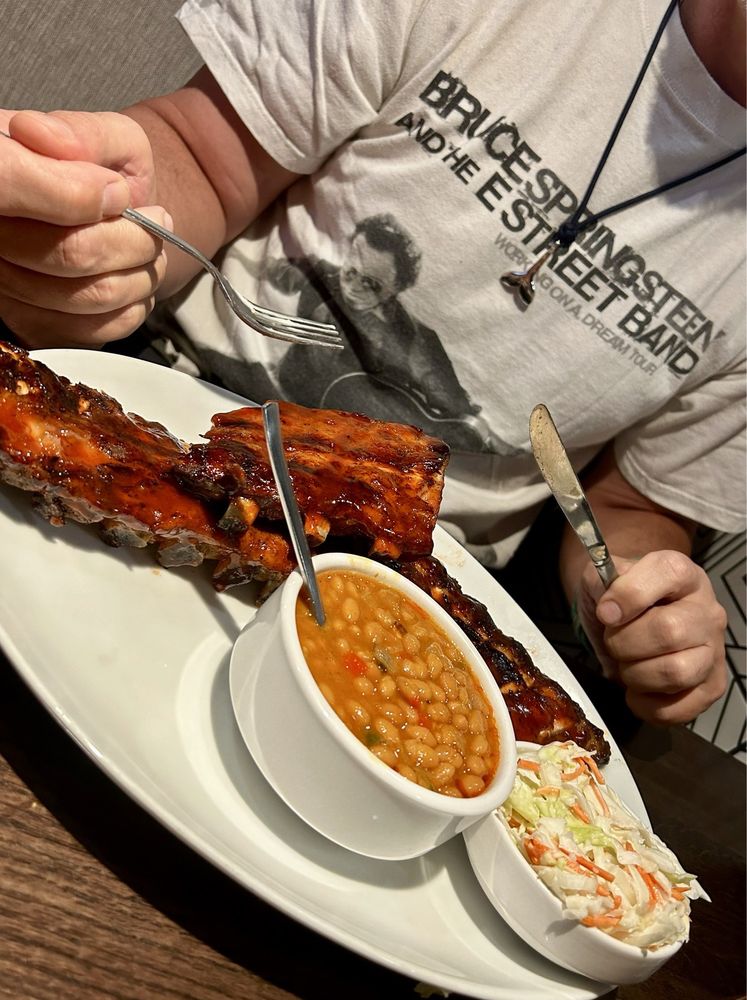 DEE JAY’S BBQ RIBS AND GRILLE WEXFORD Updated October 2024 48