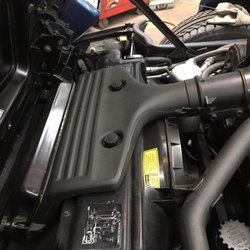D & M Corvette Specialists