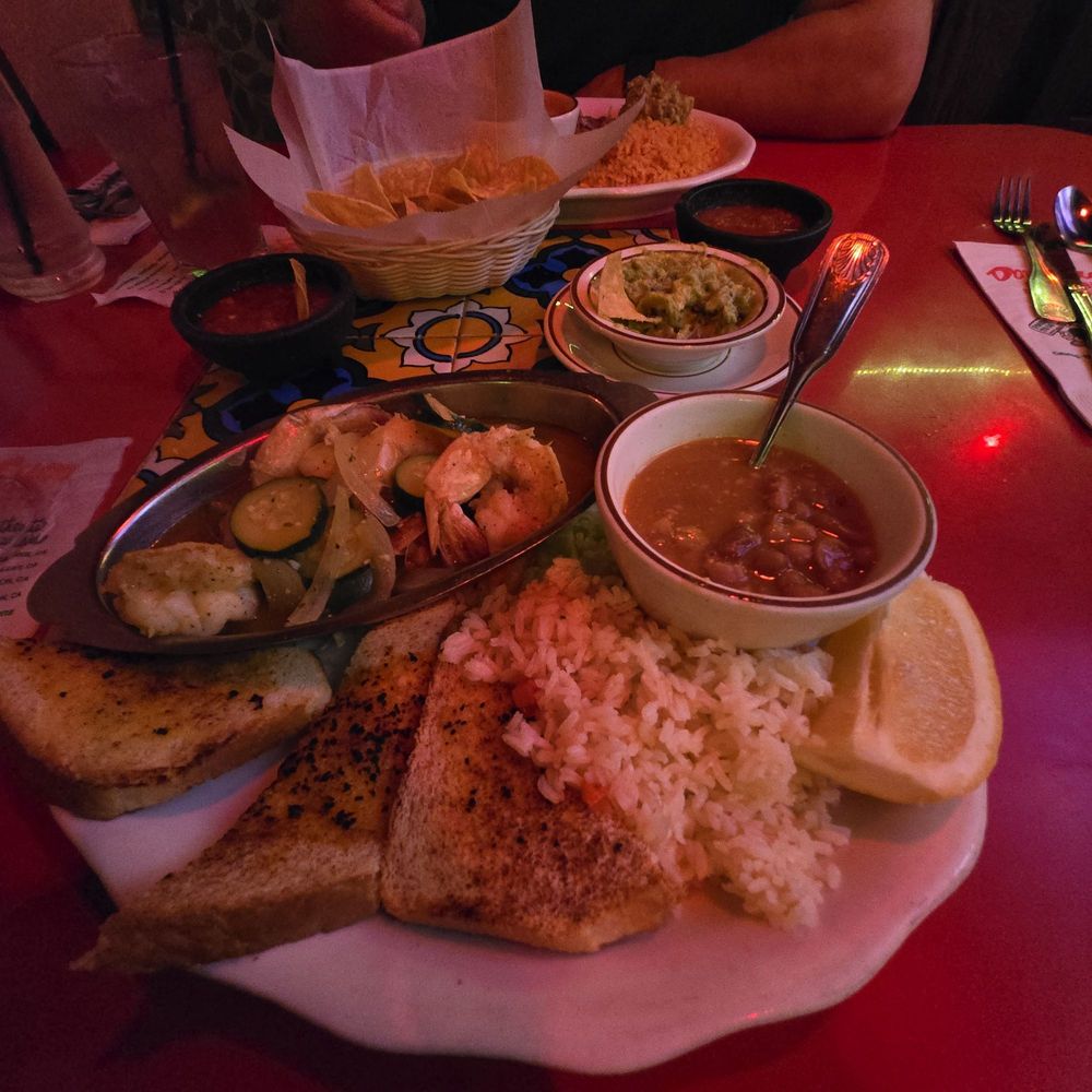 Don Cuco Mexican Restaurant - Shrimp Yucatan is served with your choice of soup or salad, rice, beans and garlic bread! #doncuco #burbank - Mexican Near Me - Burbank, California Don Cuco Mexican Restaurant - Shrimp Yucatan is served with your choice of soup or salad, rice, beans and garlic bread! #doncuco #burbank - Mexican Near Me - Burbank, California