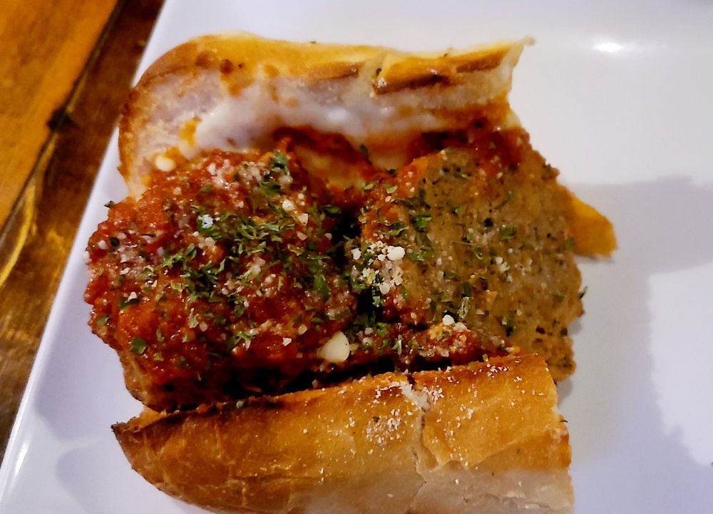 Fat Tony's Italian Pub