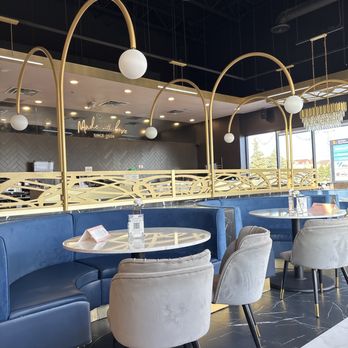 Heavenly Desserts - Interior - Desserts Near Me - Mississauga, Ontario Heavenly Desserts - Interior - Desserts Near Me - Mississauga, Ontario