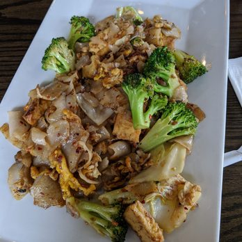 Sukho Thai - Pad See Ew - Thai Near Me - Bellevue, Washington Sukho Thai - Pad See Ew - Thai Near Me - Bellevue, Washington