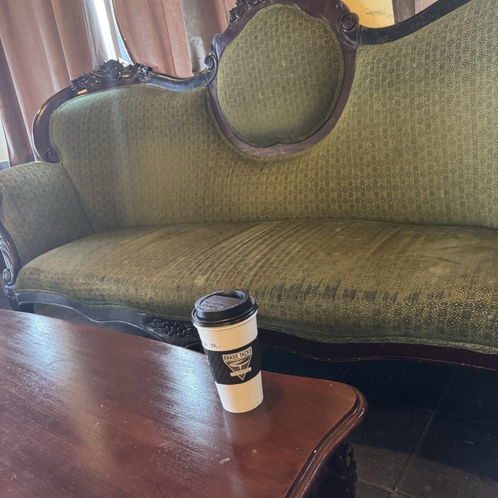 Spring Park Coffee - Chai and couch - Coffee & Tea Near Me - Green Cove Springs, Florida Spring Park Coffee - Chai and couch - Coffee & Tea Near Me - Green Cove Springs, Florida