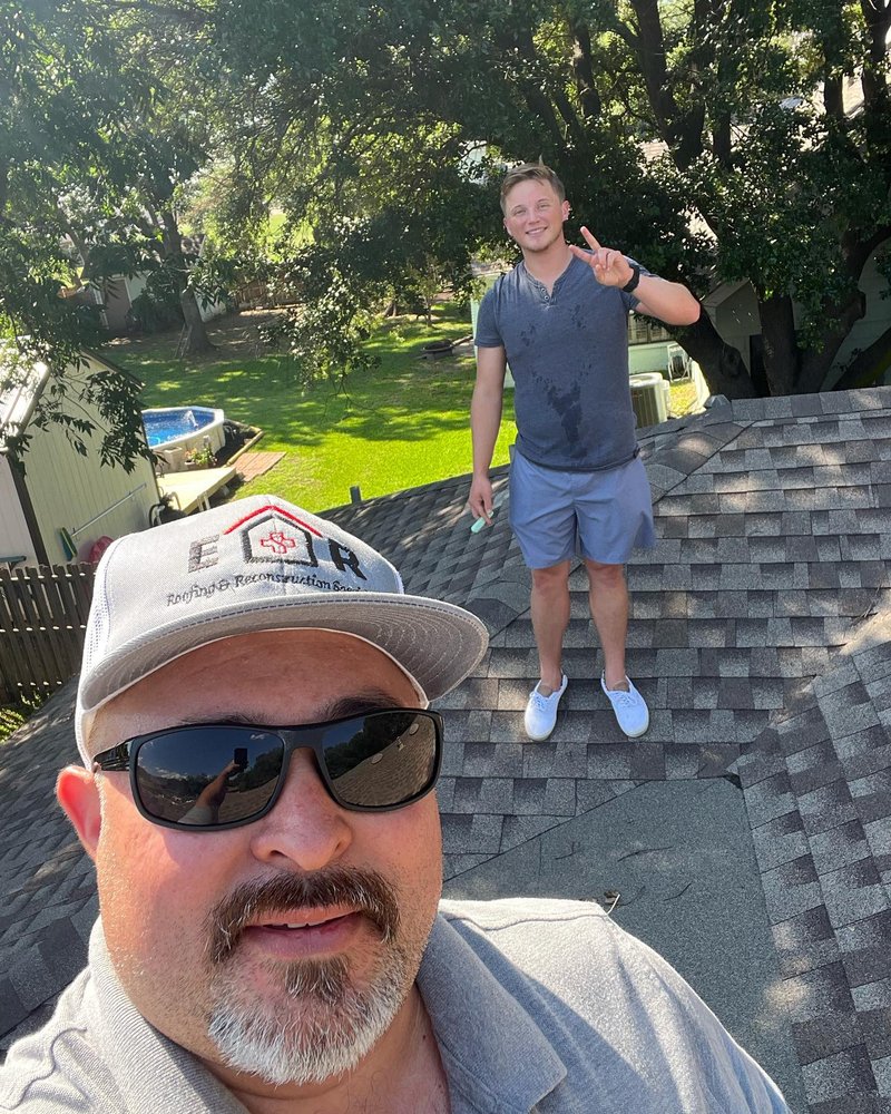 Slide of ER Roofing & Reconstruction