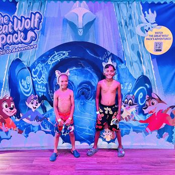 Great Wolf Lodge - GWL Backdrop for photos - Water Parks Near Me - Perryville, Maryland