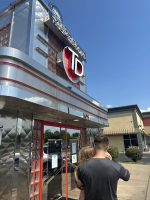 Tito's Diner by null