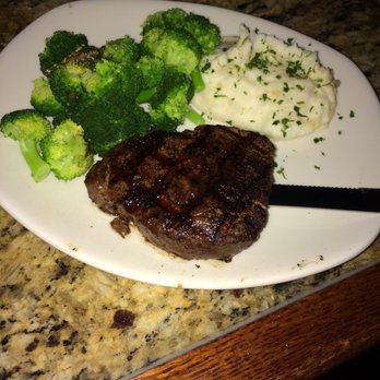 Bonefish Grill - Filter Mignon, Garlic Mash and Broccoli - Seafood Near Me - Columbia, South Carolina