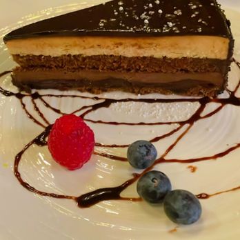 Cucina Venti Restaurant - Chocolate Duet Cake - Italian Near Me - Mountain View, California