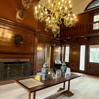 Vanderbilt Mansion - Landmarks & Historical Buildings Near Me - Hyde Park, New York