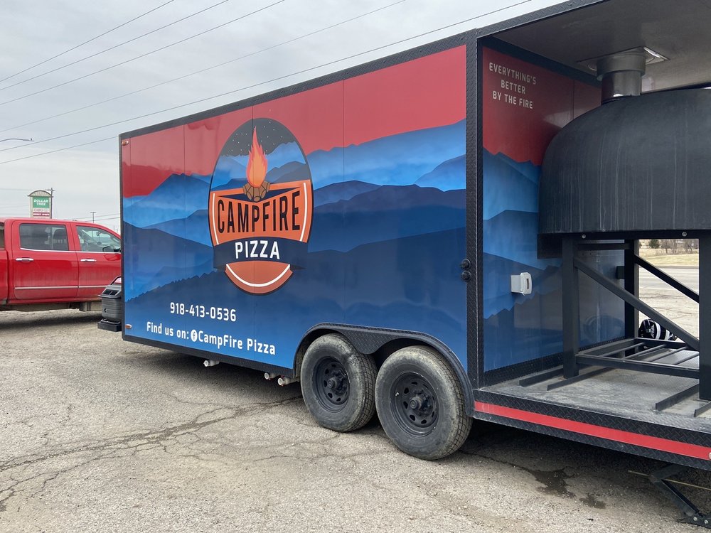 campfire pizza Logo