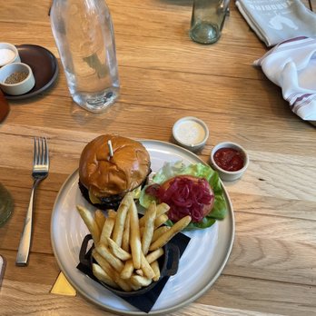 Yardbird - Burger - Southern Near Me - Dallas, Texas Yardbird - Burger - Southern Near Me - Dallas, Texas