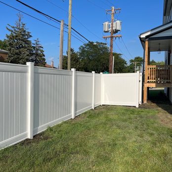 Fence & Patio Plus - Inside yard Vinyl Fence Installation. - Fences & Gates Near Me