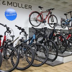 e-motion - Riese + Müller Erlebnisstore