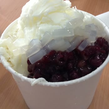 Salju Dessert - Durian shaved ice with lychee jelly and red bean (regular) - Desserts Near Me - Alhambra, California