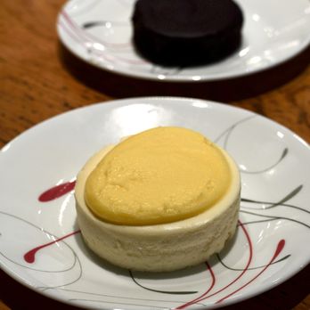 Pepper Lunch - Yuzu Cheesecake and Flourless Chocolate Torte - Japanese Near Me - Artesia, California
