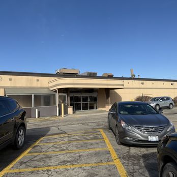 Classic Bowl - A non-descript main entrance by their parking lot. - Pool Halls Near Me - Morton Grove, Illinois