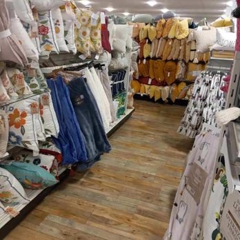 Home Goods - Blanket and pillow section/ always looks organized - Department Stores Near Me - Langhorne, Pennsylvania