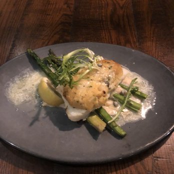 Paddlefish - Catch of the day: Atlantic cod on asparagus and sauce topped with shrimp and scallops bread topping - Seafood Near Me - Orlando, Florida Paddlefish - Catch of the day: Atlantic cod on asparagus and sauce topped with shrimp and scallops bread topping - Seafood Near Me - Orlando, Florida