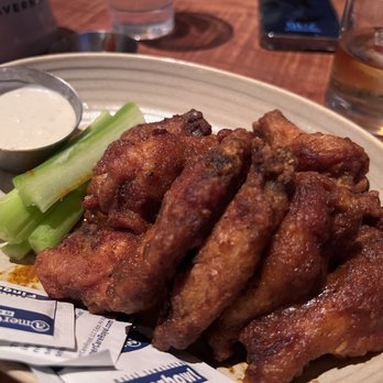 Tavern Hall - Tavern Hot Wings - New American Near Me - Bellevue, Washington Tavern Hall - Tavern Hot Wings - New American Near Me - Bellevue, Washington
