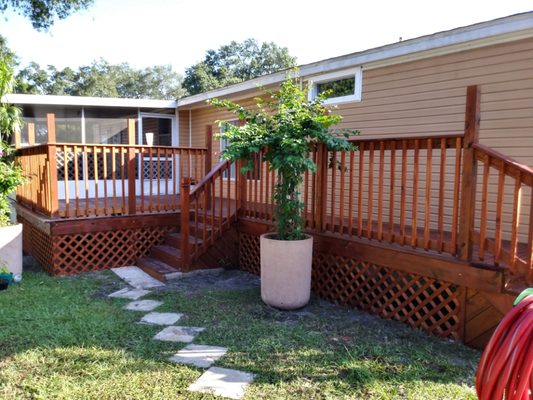 Hammered Handyman Logo