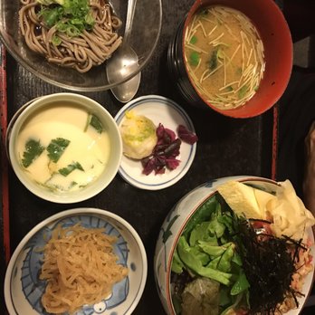 Yohei Sushi Restaurant - Natto Maguro Bowl - Sushi Bars Near Me - Honolulu, Hawaii